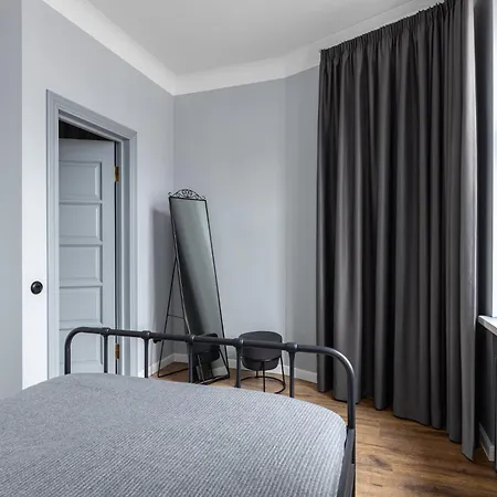 Industrial Style 2bd In Centre Apartamento