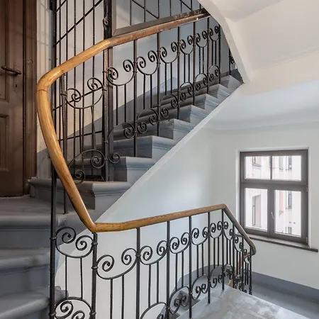 Industrial Style 2bd In Centre * Riga