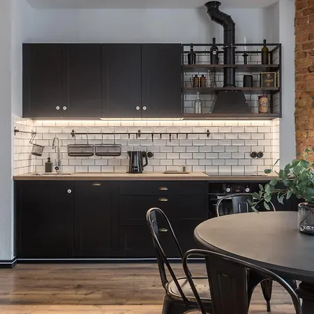 Industrial Style 2bd In Centre * リガ